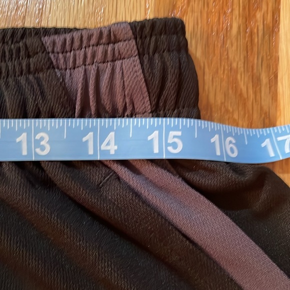 NWT Men’s Reebok Drawstring Shorts with Pockets Size LARGE - Picture 7 of 10